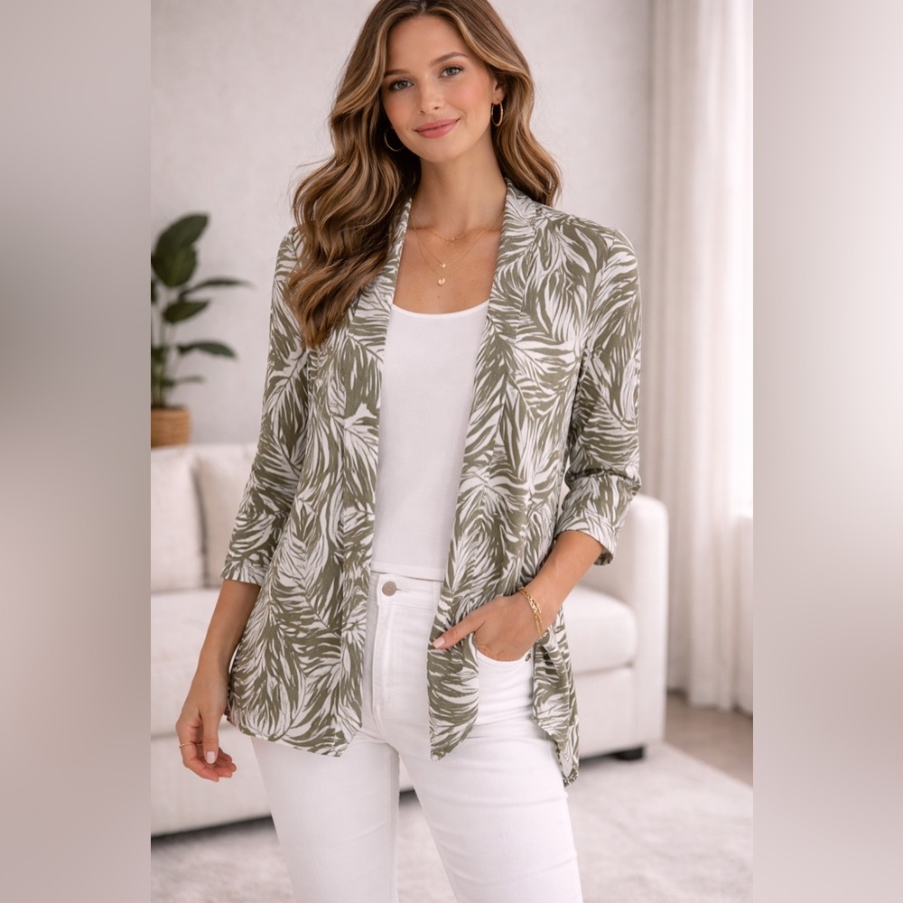 🌿 Chico’s Travelers Palm Print Open Front Cardigan – Size 1 (8/10) - Picture 1 of 5